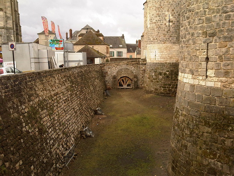 Dourdan-20130317-00004.jpg
